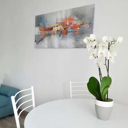 아파트 A Casa Di Anna *